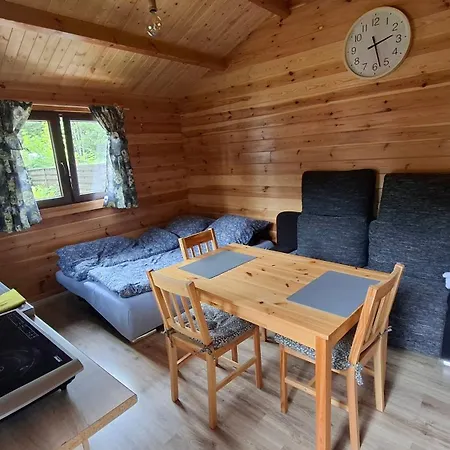 Letniskowy Bernenski Zakatek Casa de Férias Charzykowy